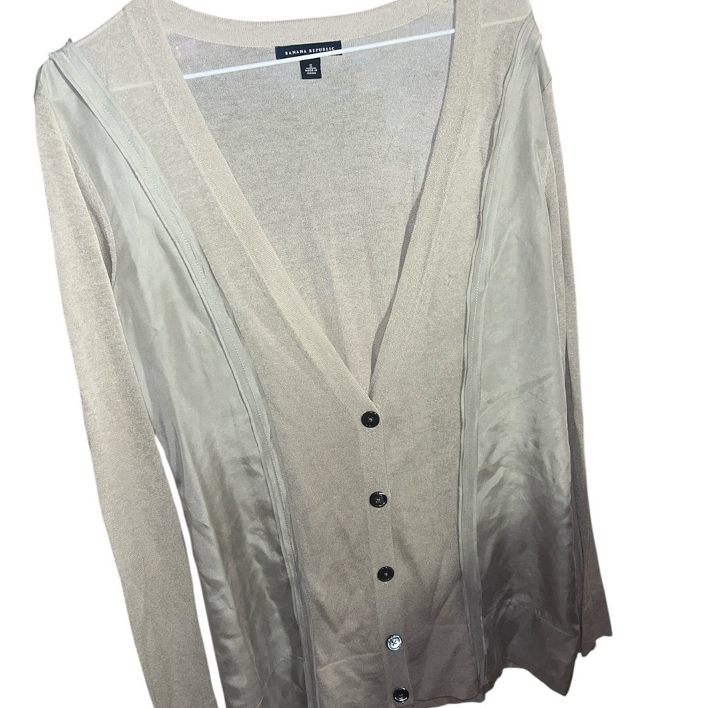 Banana Republic Cream Cardigan Sweater Lightweight Knit